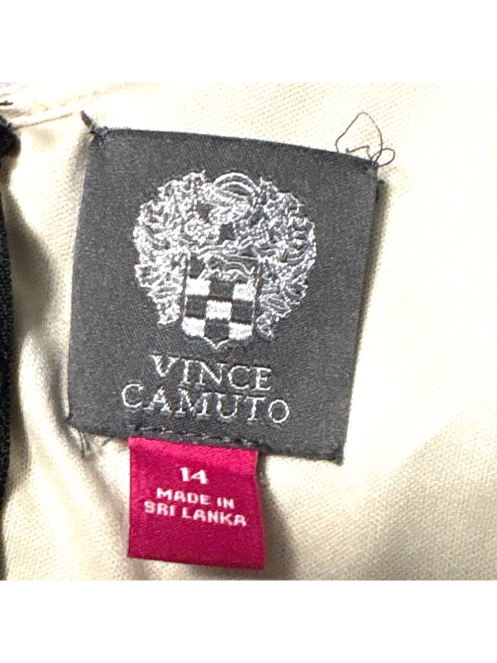 Black Lace Vince Camuto Cocktail Dress With 3/4 Bell Sleeves & V-Neckline Size 1 - Picture 4 of 8